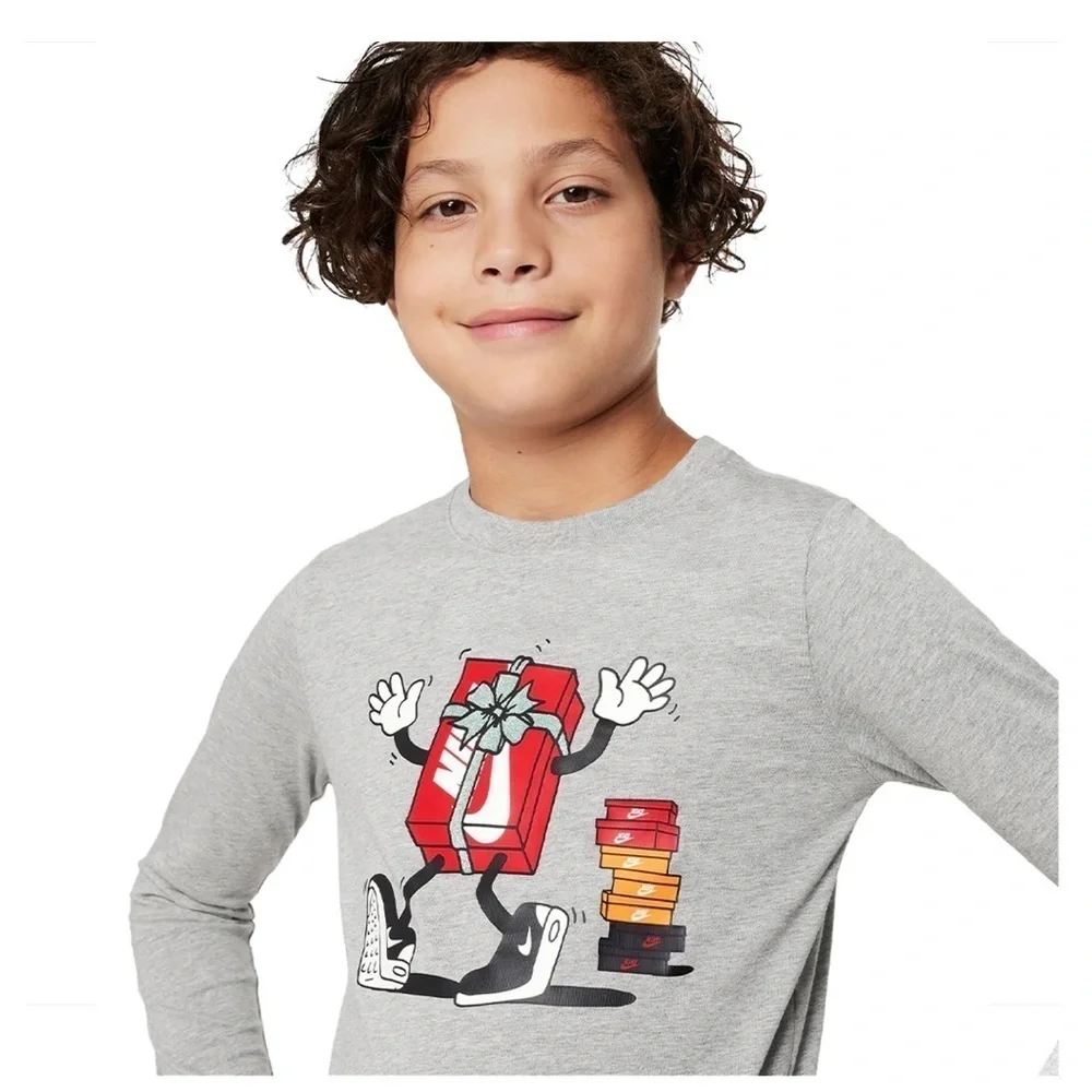 NIKE ❤️🔥NIKE SPORTSWEAR BIG KIDS' LONG-SLEEVE T-SHIRT GREY boys girls shirt M